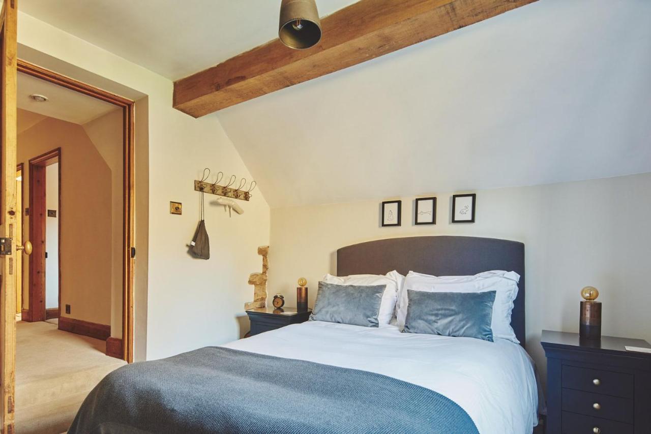 Large Stylish Luxury Cotswold Cottage - Ideal For Families, W/ Ev Charging Andoversford Dış mekan fotoğraf