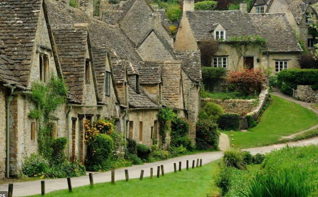 Large Stylish Luxury Cotswold Cottage - Ideal For Families, W/ Ev Charging Andoversford Dış mekan fotoğraf