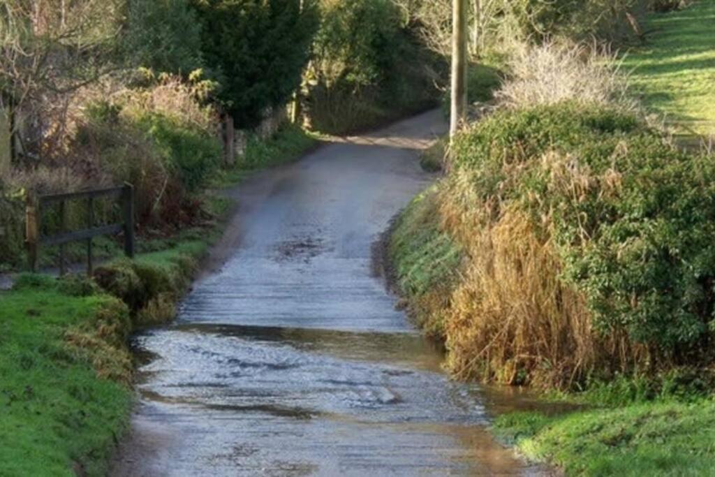 Large Stylish Luxury Cotswold Cottage - Ideal For Families, W/ Ev Charging Andoversford Dış mekan fotoğraf